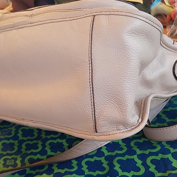 EUC Oryany Leather Bag - Picture 6 of 8